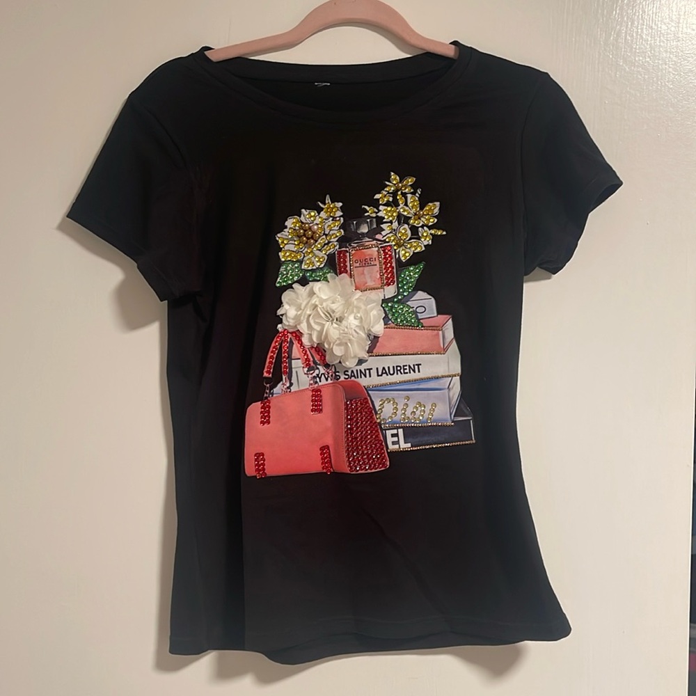 NWOT Bookish/ Luxury T-Shirt Size M